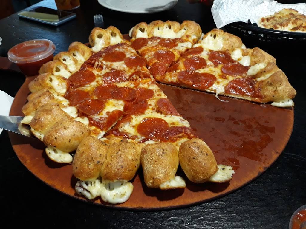 Pizza Hut | meal takeaway | 11498 S Cleveland Ave S, Fort Myers, FL 33907, USA | 2399364871 OR +1 239-936-4871