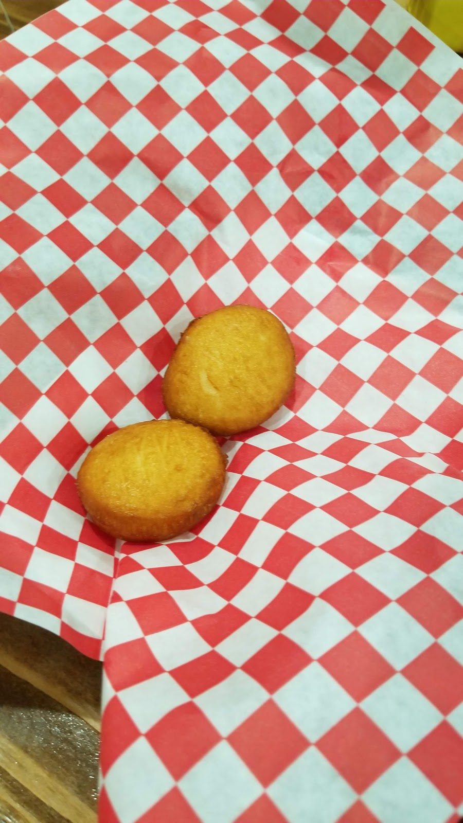 Geaux Wings | restaurant | 3600 Desiard Street, Monroe, LA 71203, USA | 3188165110 OR +1 318-816-5110