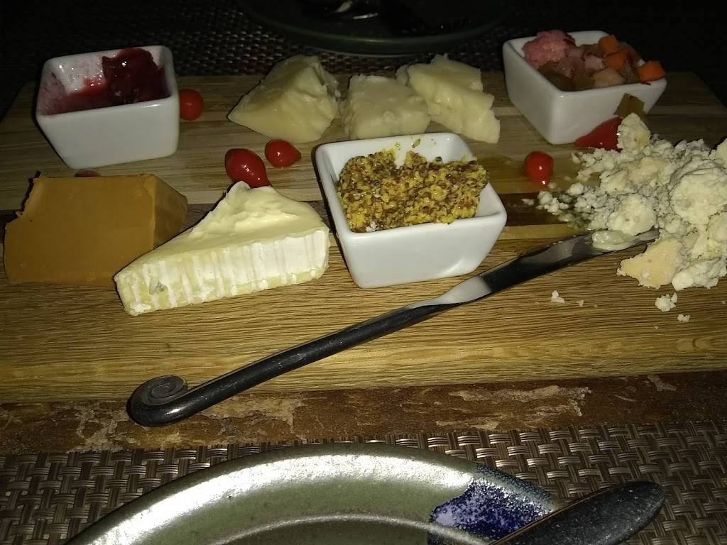 Wiltshire on Market | restaurant | 636 E Market St, Louisville, KY 40202, USA | 5025895224 OR +1 502-589-5224