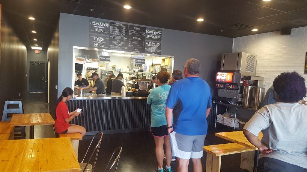 The Sear Shack | restaurant | 6518 Goodman Rd #108, Olive Branch, MS 38654, USA | 6624084932 OR +1 662-408-4932