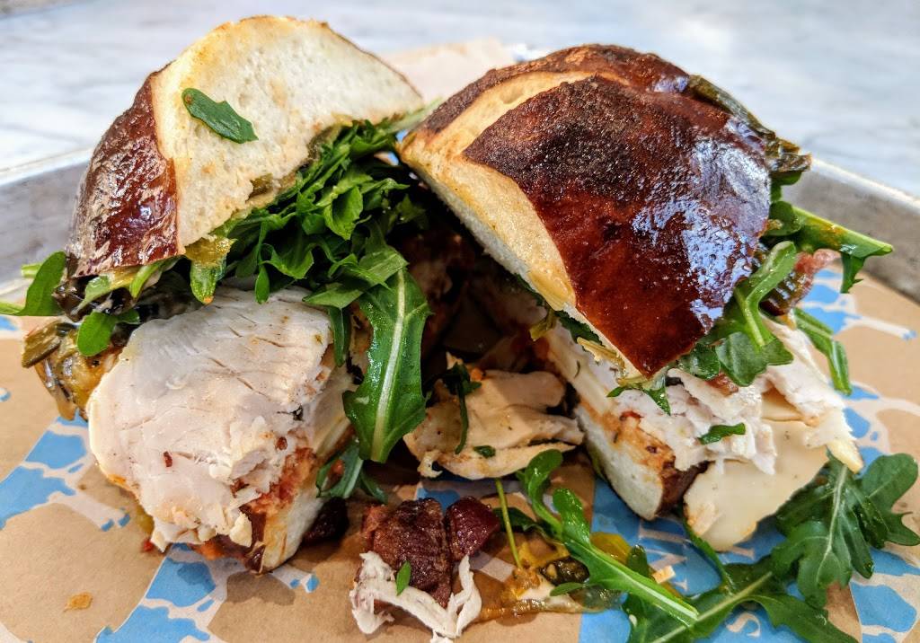 Mendocino Farms | meal takeaway | 14141 Ventura Blvd, Sherman Oaks, CA 91423, USA | 8182059744 OR +1 818-205-9744