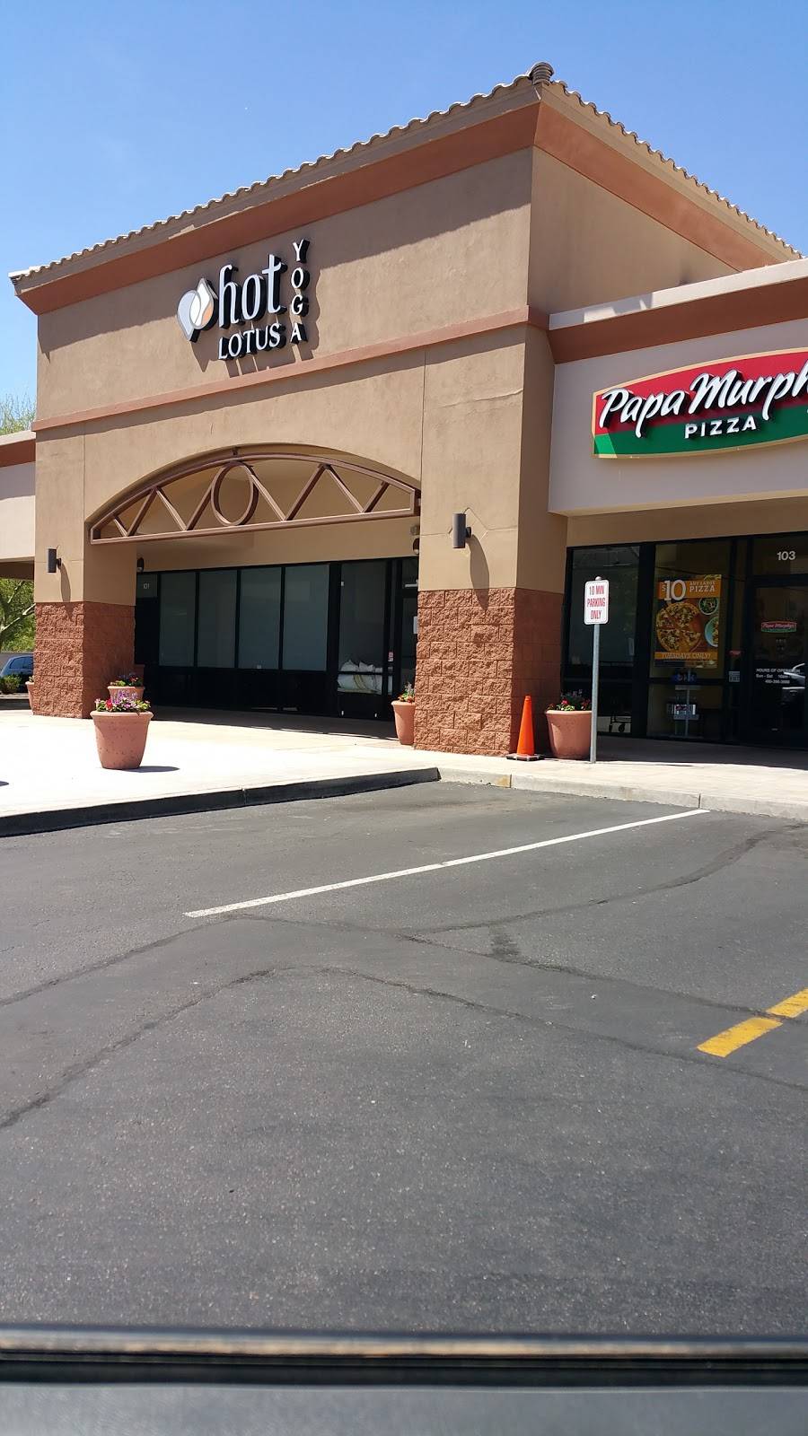 Papa Murphys Take N Bake Pizza | meal takeaway | 2920 N Power Rd Suite 103, Mesa, AZ 85215, USA | 4803963988 OR +1 480-396-3988