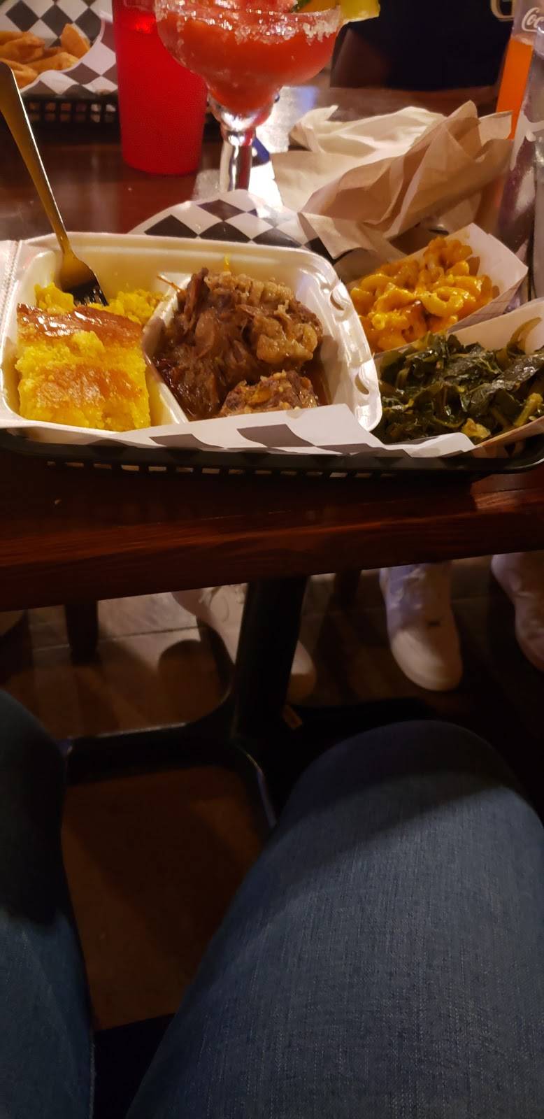 The Rolling Rooster | restaurant | 19141 Stone Oak Pkwy, San Antonio, TX 78258, USA | 7264440352 OR +1 726-444-0352