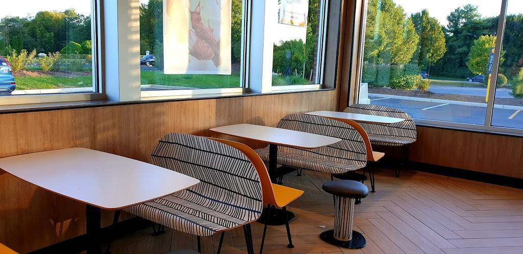 McDonald’s | restaurant | 420 McNeil St, Berryville, VA 22611, USA | 0000000000 OR +1 0000000000