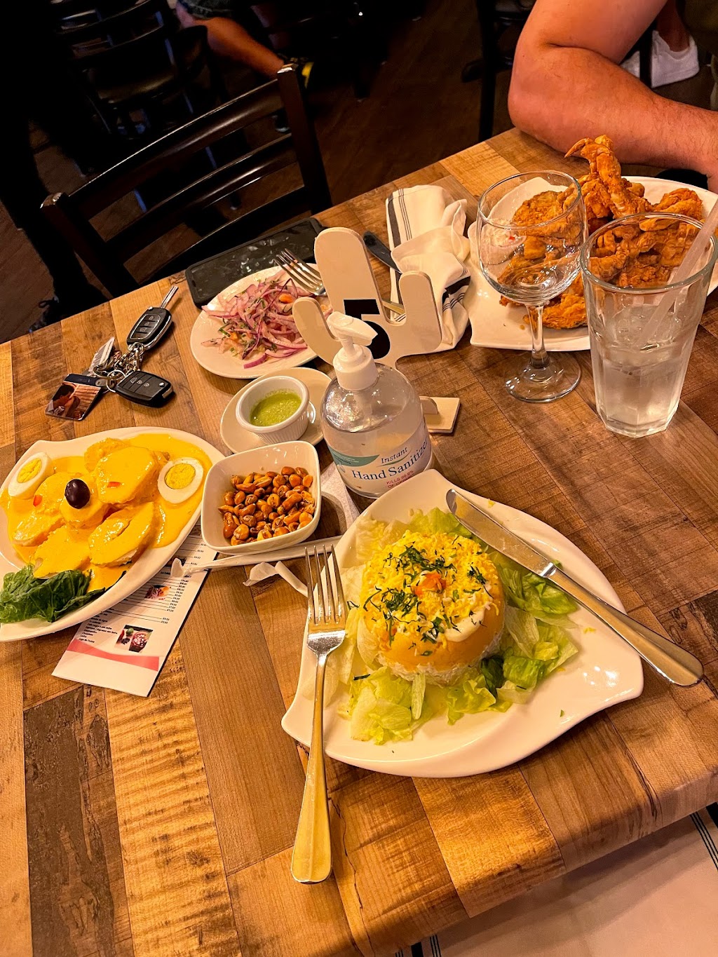 Lima Latin Peruvian Cuisine | restaurant | 563 Main St, Sayreville, NJ 08872, USA | 7326519793 OR +1 732-651-9793