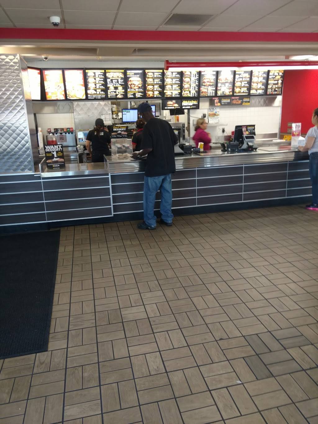 Carls Jr. / Green Burrito | restaurant | 44400 Valley Central Way, Lancaster, CA 93536, USA | 6619408418 OR +1 661-940-8418