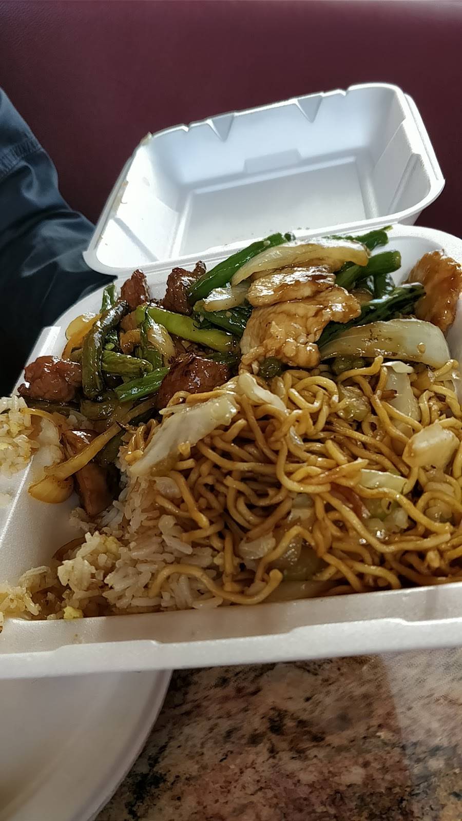 Panda Express | meal takeaway | 29145 Canwood St, Agoura Hills, CA 91301, USA | 8187350382 OR +1 818-735-0382