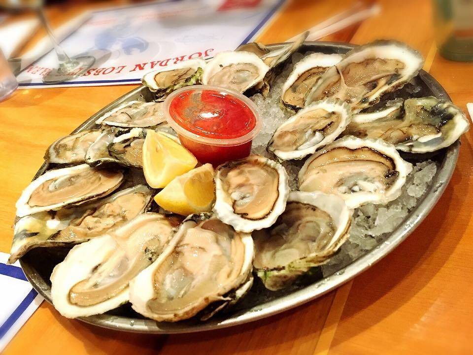 Jordan Lobster Farms | restaurant | 1 Pettit Pl, Island Park, NY 11558, USA | 5168893314 OR +1 516-889-3314