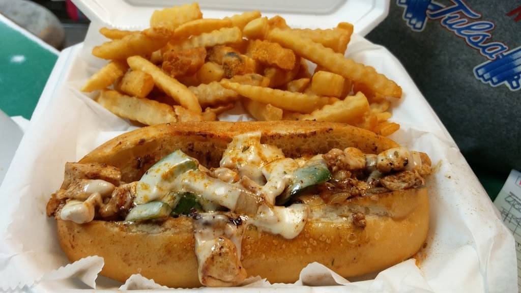 Rozays Wingz | restaurant | 2627 E 11th St, Tulsa, OK 74104, USA | 9185924140 OR +1 918-592-4140