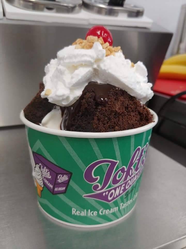 Dippers And Dogs | restaurant | 1161 E Wyandot Ave, Upper Sandusky, OH 43351, USA | 4198351094 OR +1 419-835-1094