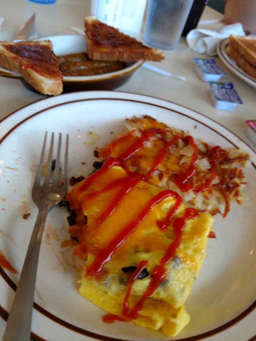 Hungry House | restaurant | 531 N Marquette Rd, Prairie du Chien, WI 53821, USA | 6083264346 OR +1 608-326-4346