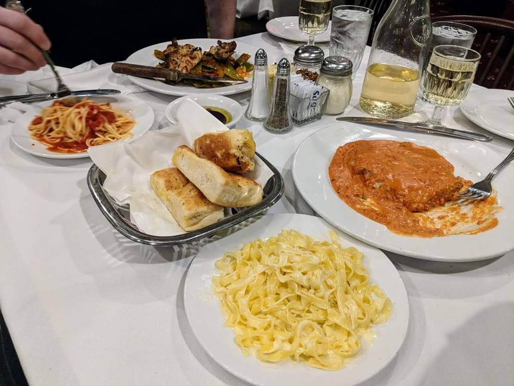 Antonios Cucina Italiana | restaurant | 2220 N Canton Center Rd, Canton, MI 48187, USA | 7349819800 OR +1 734-981-9800