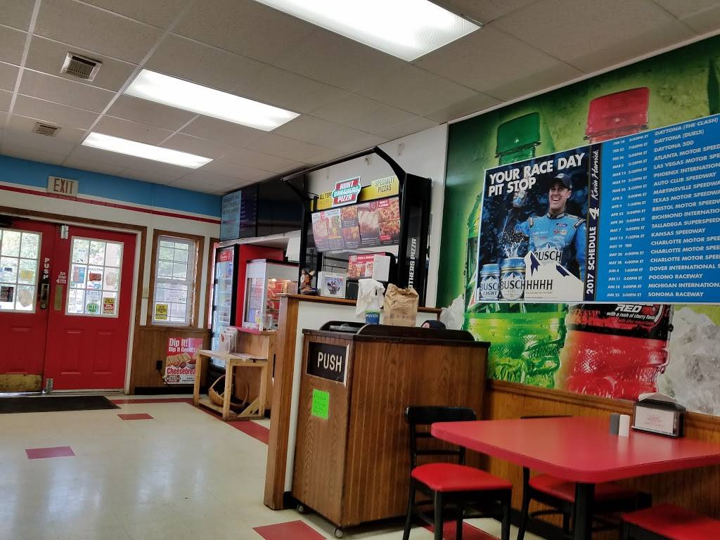 Foothills Market & Grill | restaurant | 10788 NC-704, Madison, NC 27025, USA | 3369494712 OR +1 336-949-4712