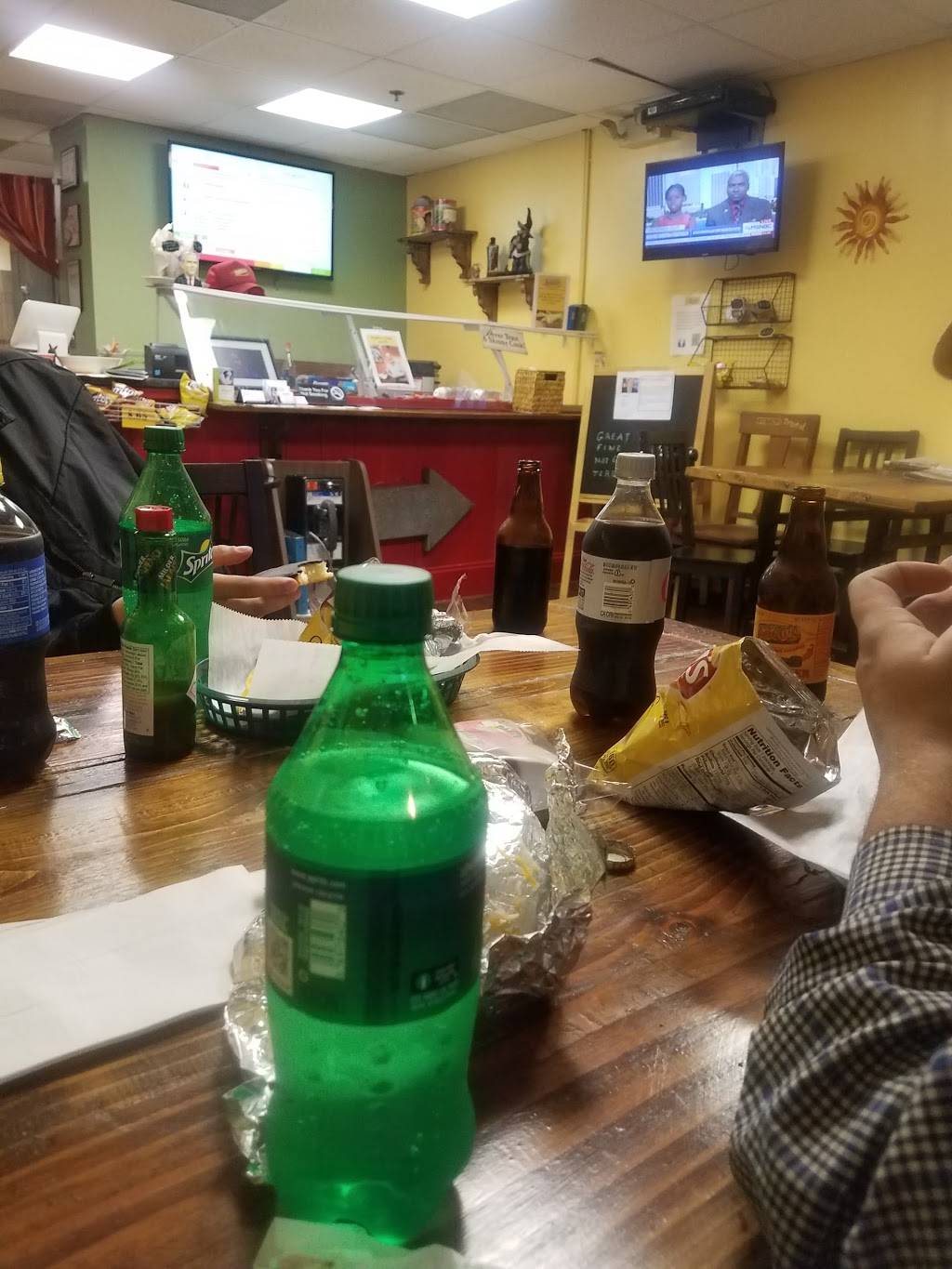 Locos | restaurant | 913 Washington St, Braintree, MA 02184, USA | 7818491121 OR +1 781-849-1121