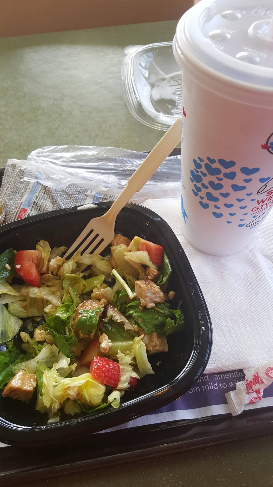 Wendys | restaurant | 1260 16th St NE, Hickory, NC 28601, USA | 8283270196 OR +1 828-327-0196