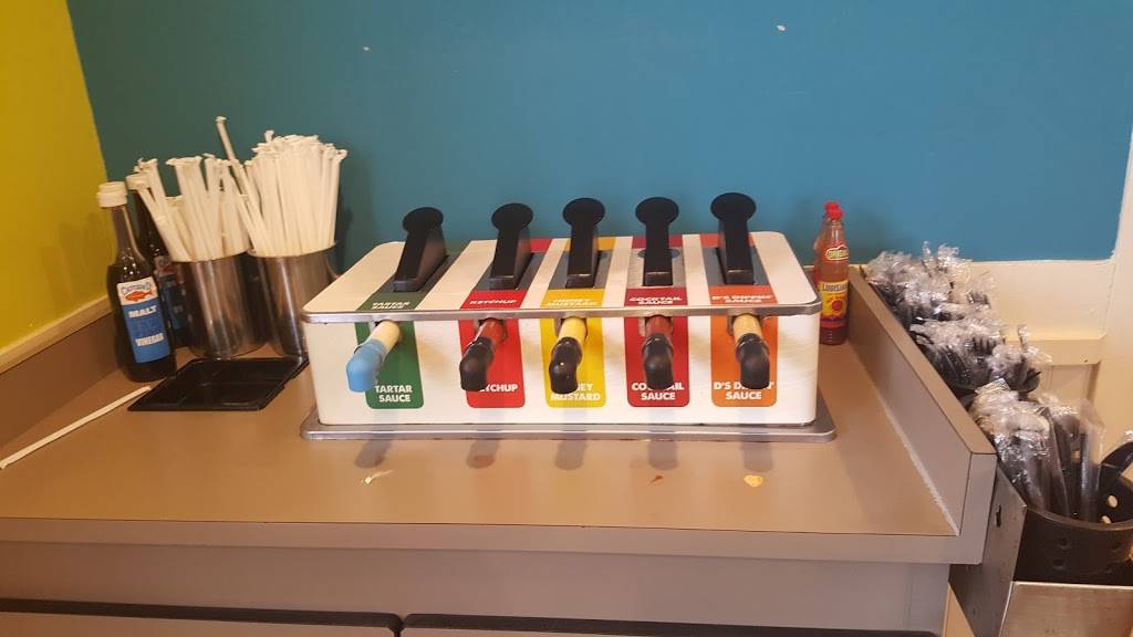 Captain Ds | restaurant | 2514 S French Ave, Sanford, FL 32771, USA | 4073233410 OR +1 407-323-3410