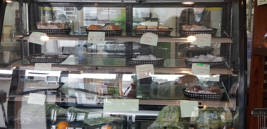 Living Food Bakery & Cafe | cafe | 38201 10th Ave, Zephyrhills, FL 33542, USA | 8137150622 OR +1 813-715-0622