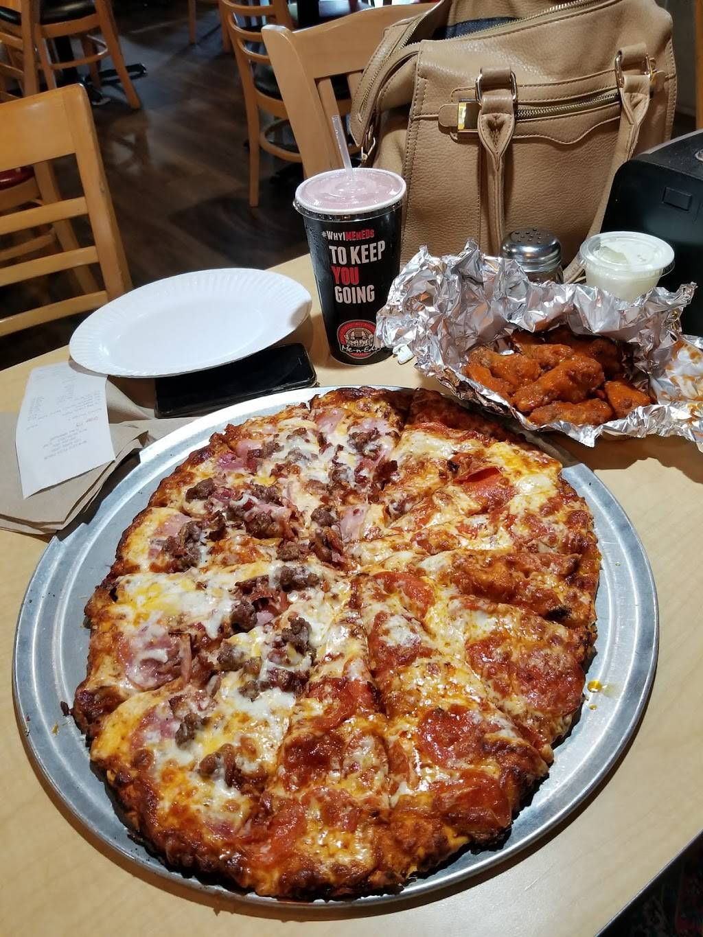 Me-n-Eds Pizzeria | restaurant | 846 W Pacheco Blvd, Los Banos, CA 93635, USA | 2098261056 OR +1 209-826-1056