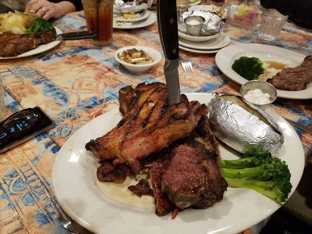 Double LL Steak House & Saloon | restaurant | 401 E Center Ave, Visalia, CA 93291, USA | 5596271126 OR +1 559-627-1126