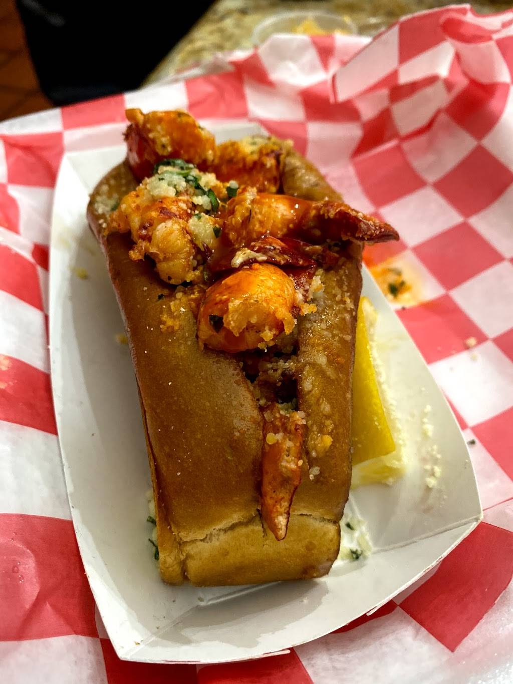 The Lobsta Trap | restaurant | 10697 SW 56th St, Miami, FL 33165, USA | 7863937856 OR +1 786-393-7856