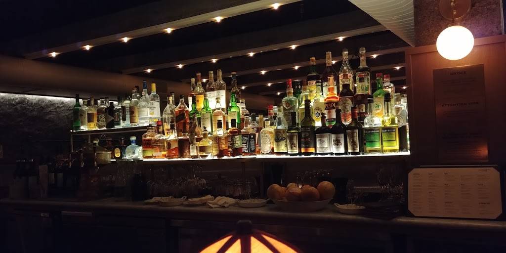 Giuseppe & Sons | restaurant | 1523 Sansom St, Philadelphia, PA 19102, USA | 2153999199 OR +1 215-399-9199