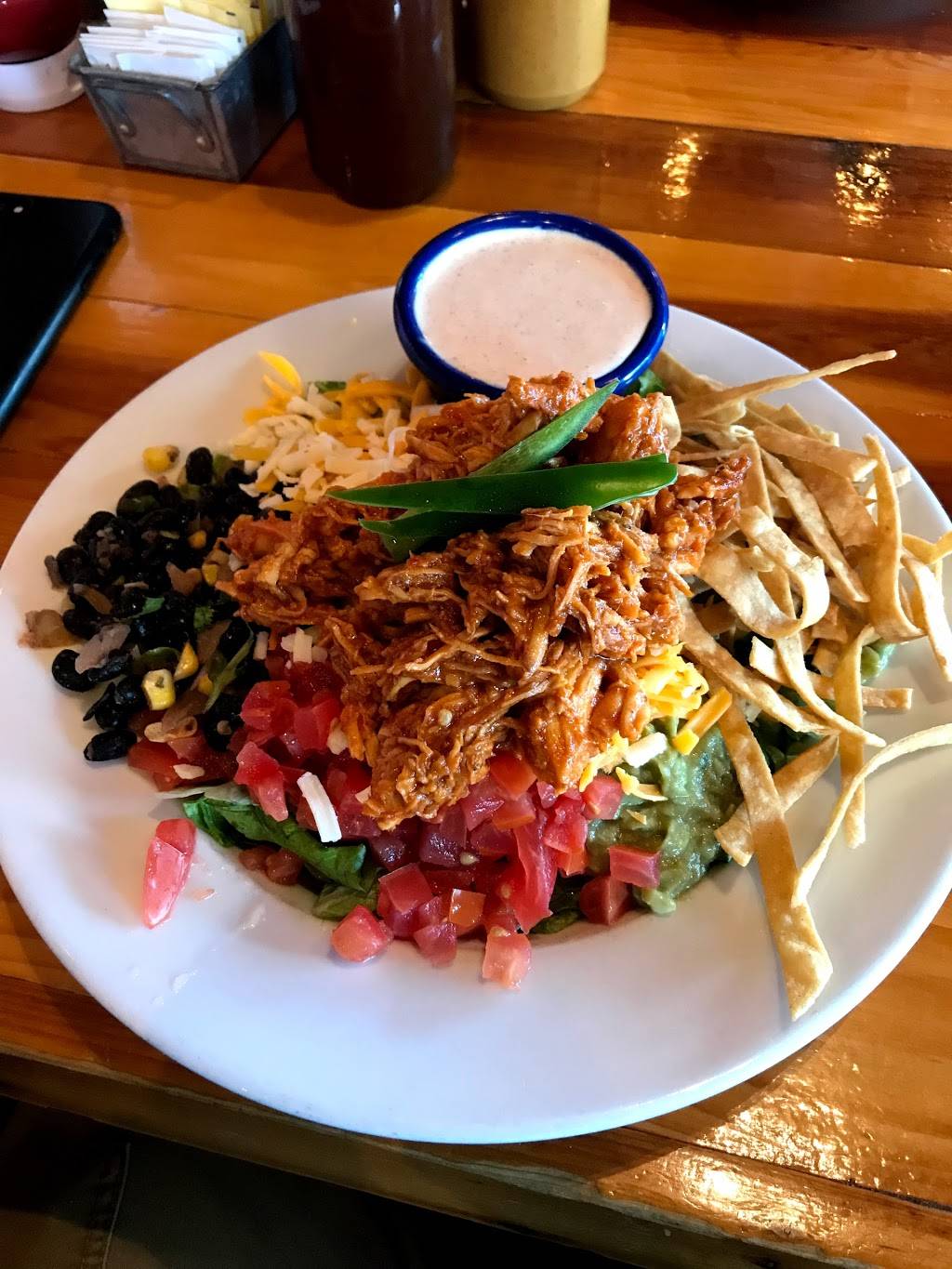 Cue Barbecue | restaurant | 13700 Highway 9 North, Alpharetta, GA 30004, USA | 7706670089 OR +1 770-667-0089