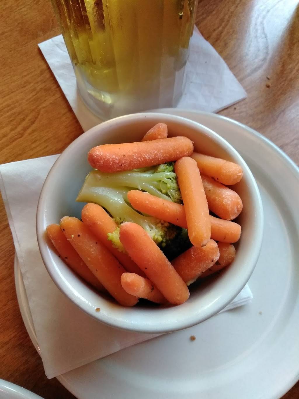 Texas Roadhouse | restaurant | 11300 McCormick Rd, Hunt Valley, MD 21031, USA | 4107857427 OR +1 410-785-7427