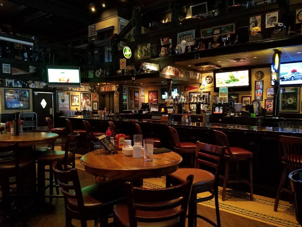 Finn McCools Irish Sports Pub Crystal Lake | restaurant | 72 N Williams St, Crystal Lake, IL 60014, USA | 8153561155 OR +1 815-356-1155