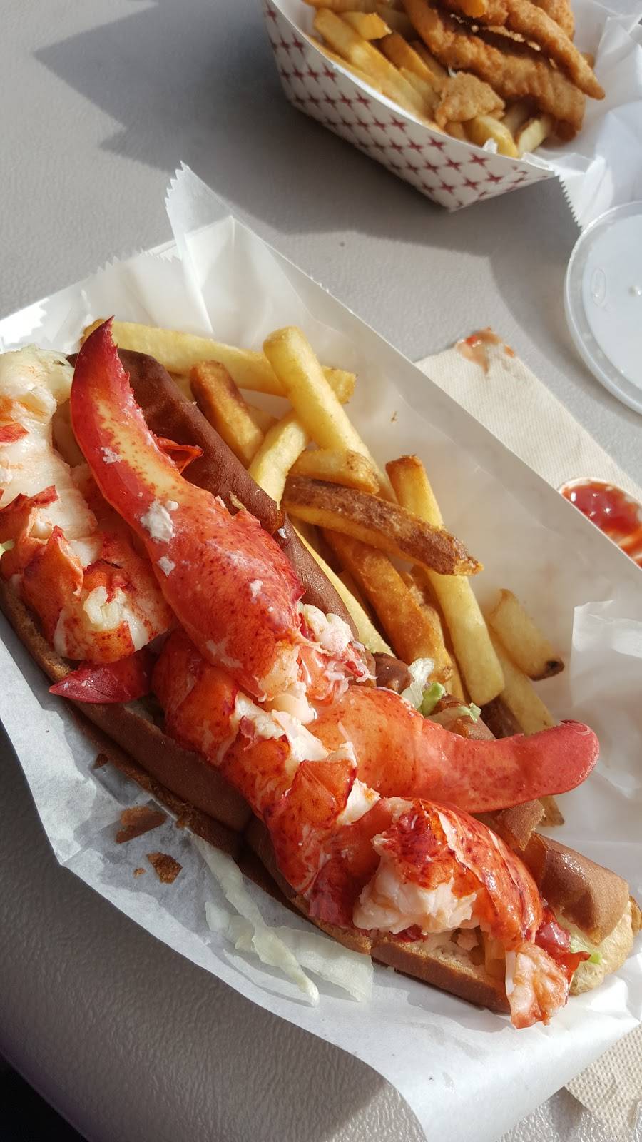 Eastons Beach Snack Bar | meal takeaway | 175 Memorial Blvd, Newport, RI 02840, USA | 4018551910 OR +1 401-855-1910