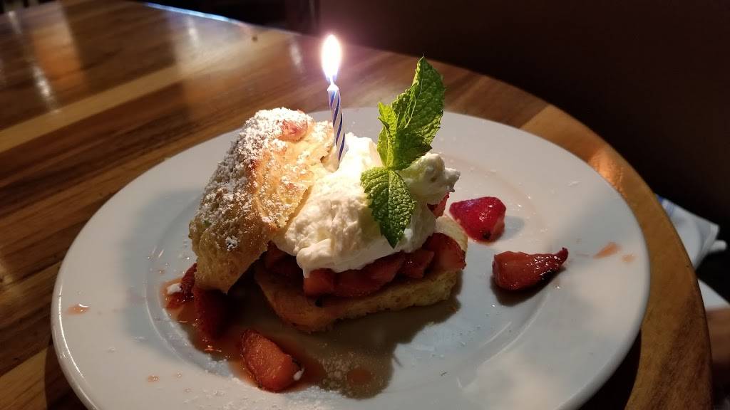 Paul Martins America | restaurant | 101 Hillsdale Shopping Ctr, San Mateo, CA 94403, USA | 6502127400 OR +1 650-212-7400