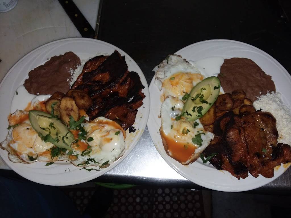 Deli Salvadoreño | restaurant | 72 Myrtle Ave, Stamford, CT 06902, USA | 2035697020 OR +1 203-569-7020