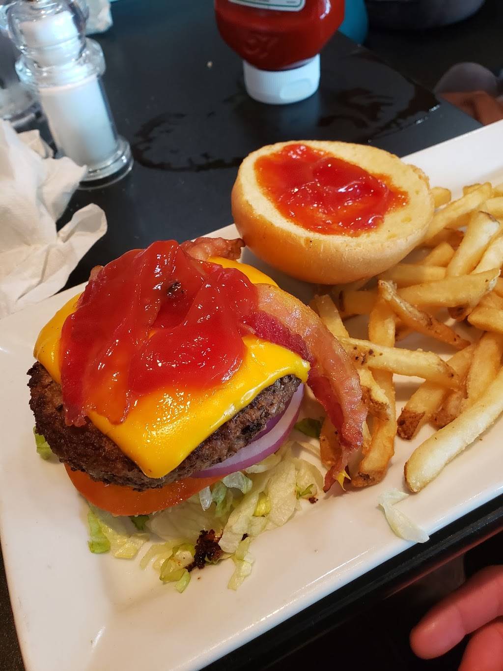 Ruby Tuesday | restaurant | 1 Jeff Fuqua Blvd, Orlando, FL 32827, USA | 4075067379 OR +1 407-506-7379