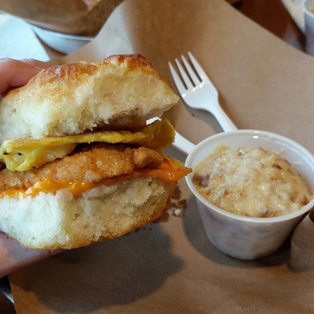 Lyles BBQ Company | restaurant | 3101 Clays Mill Rd #301, Lexington, KY 40503, USA | 8593689528 OR +1 859-368-9528