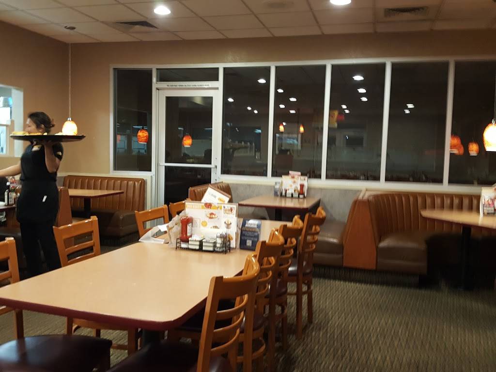 Dennys | restaurant | 15459 Fairfield Ranch Rd, Chino Hills, CA 91710, USA | 9096060409 OR +1 909-606-0409