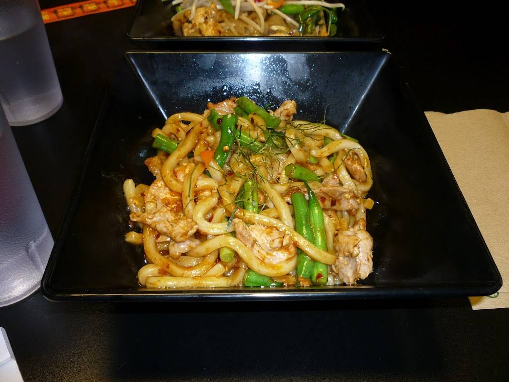 Noodle Head | restaurant | 880 E 13th Ave, Eugene, OR 97401, USA | 5417621970 OR +1 541-762-1970