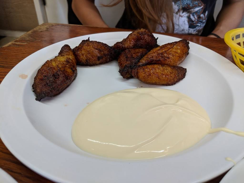 El Tazumal Pupuseria Y Panaderia | restaurant | 16014 Pioneer Blvd, Norwalk, CA 90650, USA | 5629266722 OR +1 562-926-6722