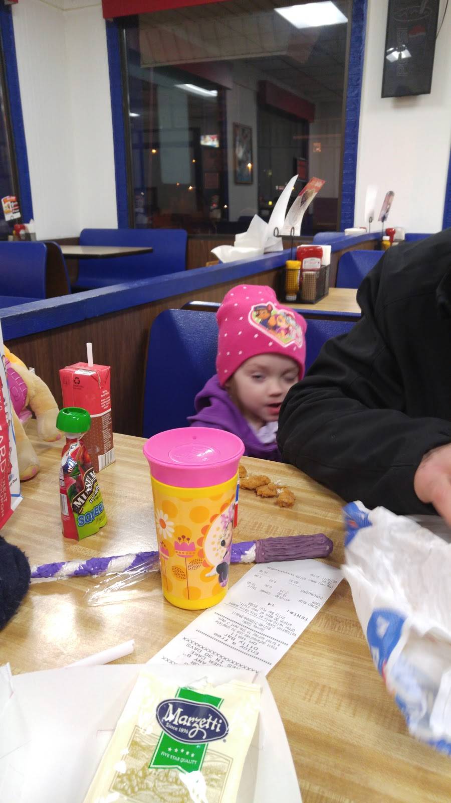 DQ Grill & Chill Restaurant | restaurant | 700 S Carpenter Ave, Kingsford, MI 49802, USA | 9067742602 OR +1 906-774-2602