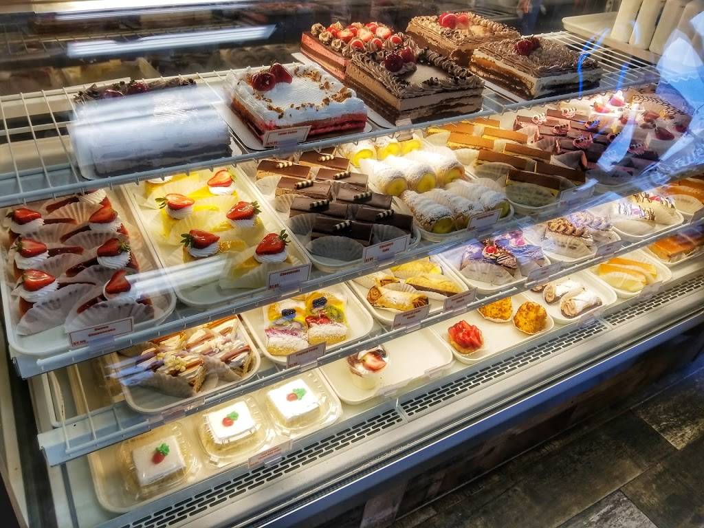 Mecatos Bakery & Cafe - Lake Underhill | bakery | 7790 Lake Underhill Rd #101, Orlando, FL 32822, USA | 4077306576 OR +1 407-730-6576