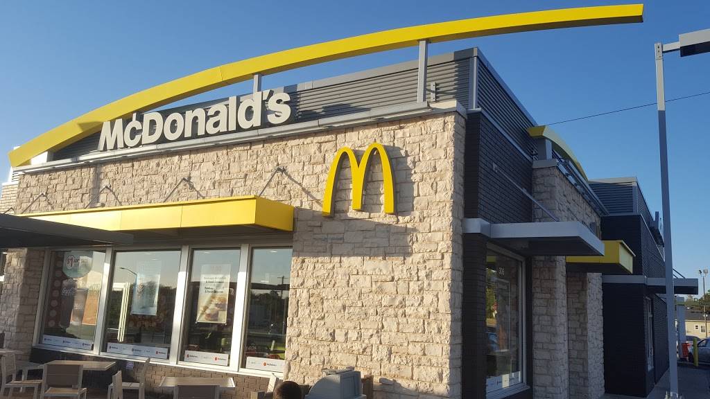 McDonalds | cafe | 306 W University Dr, Denton, TX 76201, USA | 9403873624 OR +1 940-387-3624