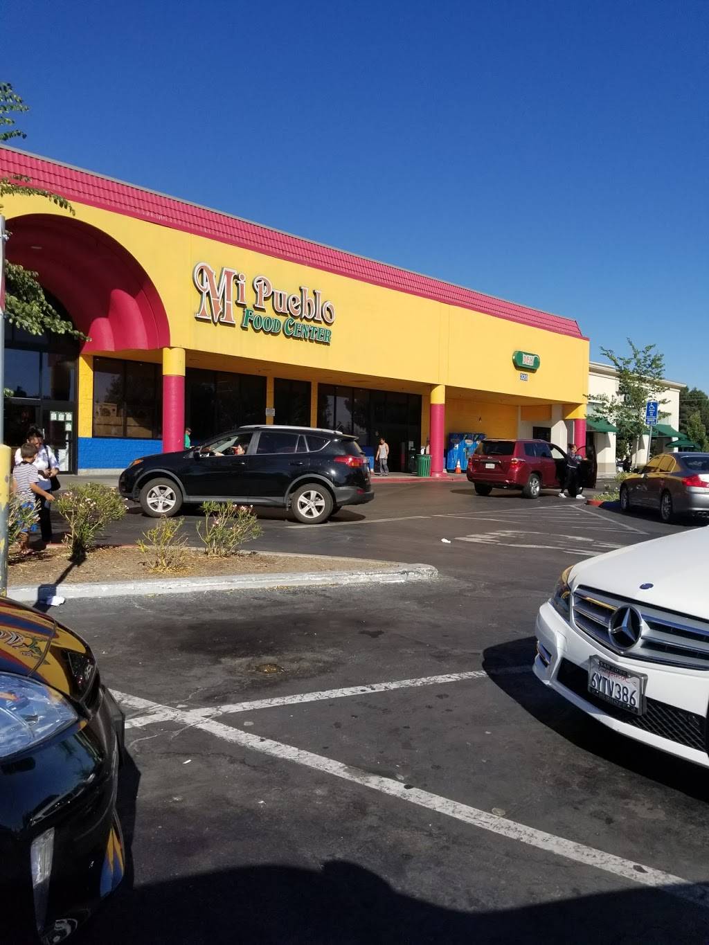 Cardenas Markets | bakery | 320 N Capitol Ave, San Jose, CA 95133, USA | 4082400590 OR +1 408-240-0590