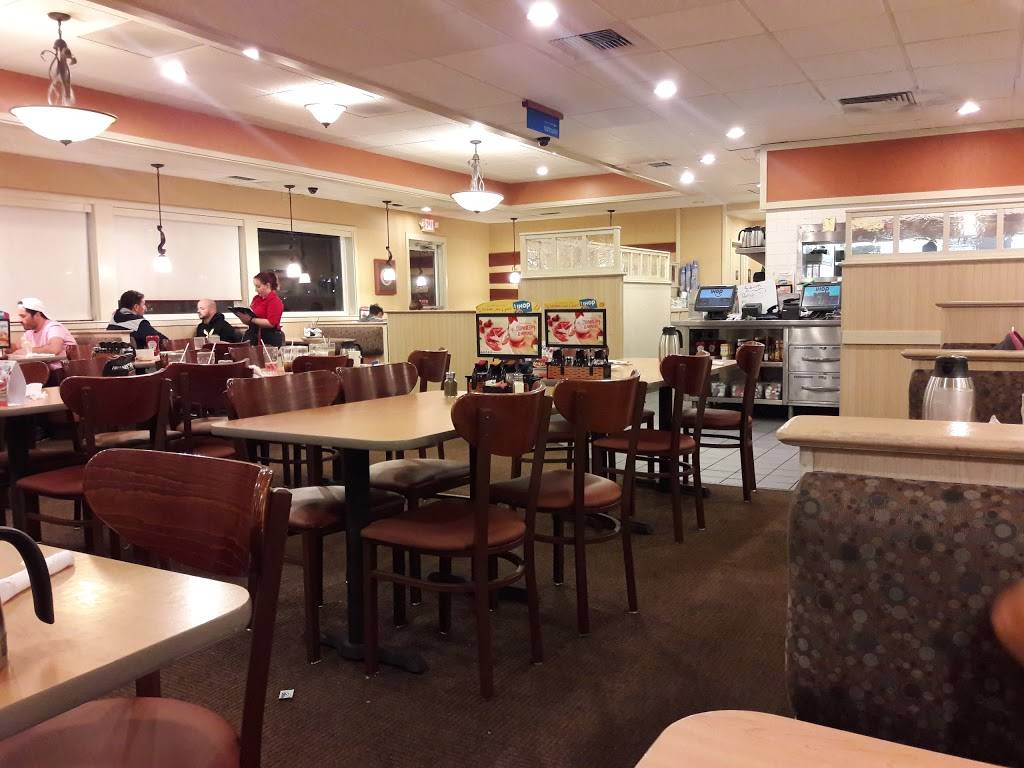 IHOP | restaurant | 3300 N Chadam Ln, Muncie, IN 47304, USA | 7652544467 OR +1 765-254-4467