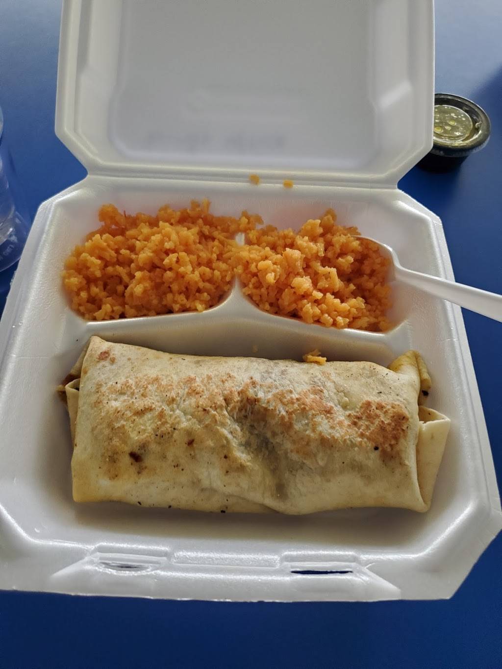 Antojitos De Mi Tierra | restaurant | 213 N Center St, Pierson, FL 32180, USA | 3866827576 OR +1 386-682-7576