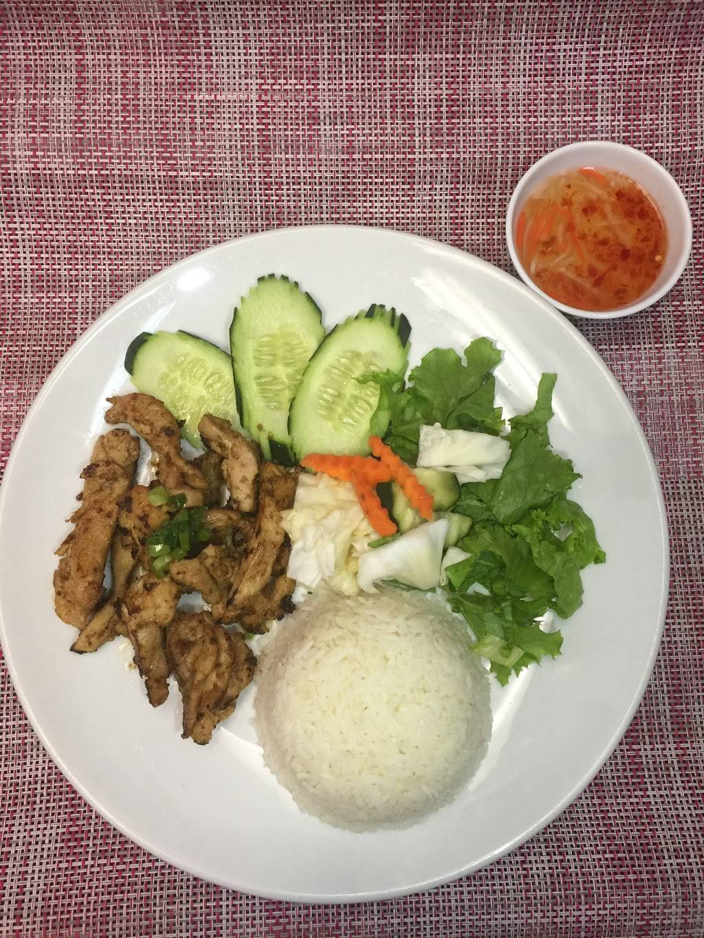 Pho Lotus | restaurant | 5460 Philadelphia St, Chino, CA 91710, USA | 9096130705 OR +1 909-613-0705