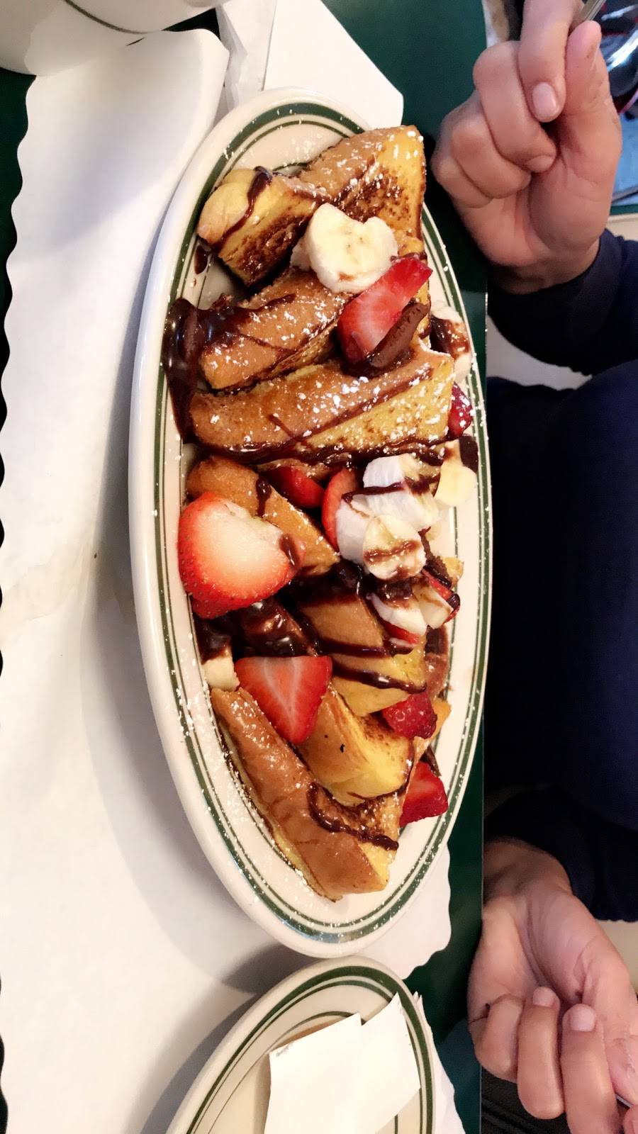 Mels Drive-In | restaurant | 14846 Ventura Blvd, Sherman Oaks, CA 91403, USA | 8189900648 OR +1 818-990-0648