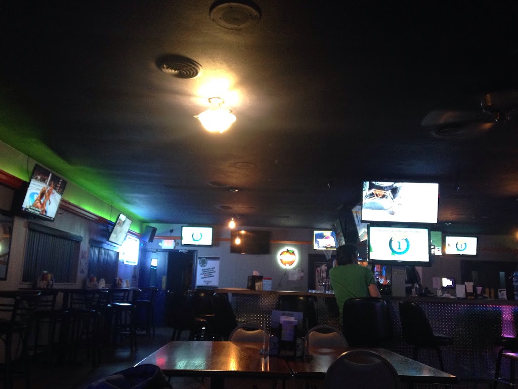 Wayward Bar & Grill | restaurant | 1213 Schreier Rd, Rossford, OH 43460, USA | 4196663288 OR +1 419-666-3288