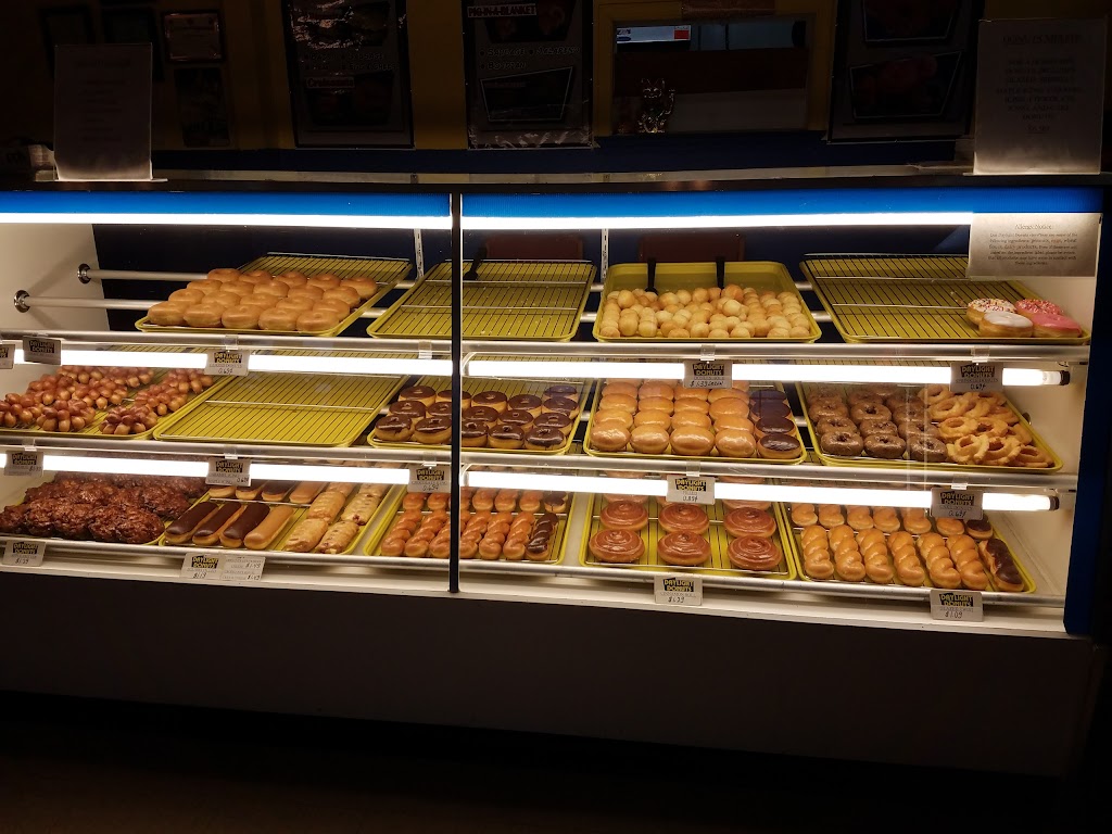 Daylight Donuts | bakery | 600 Highland Ave, Selma, AL 36701, USA | 3343276264 OR +1 334-327-6264