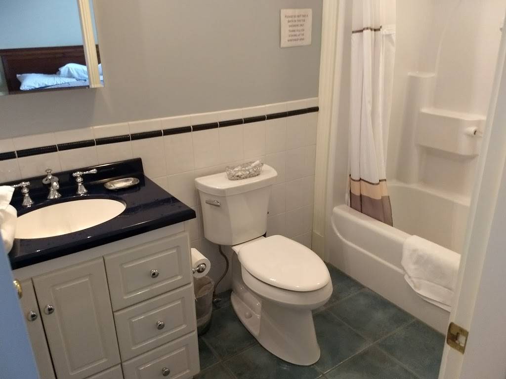 Winthrop Arms Hotel & Restaurant | restaurant | 130 Grovers Ave, Winthrop, MA 02152, USA | 6178464000 OR +1 617-846-4000