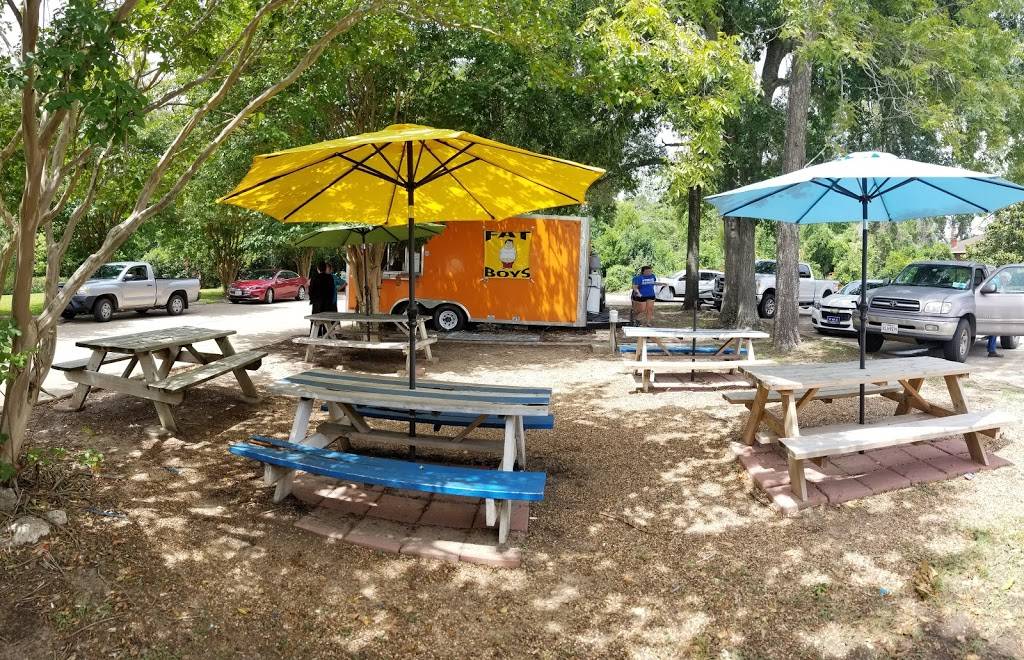 Fatboys | restaurant | 1110 Avenue M, Huntsville, TX 77340, USA | 9365775077 OR +1 936-577-5077