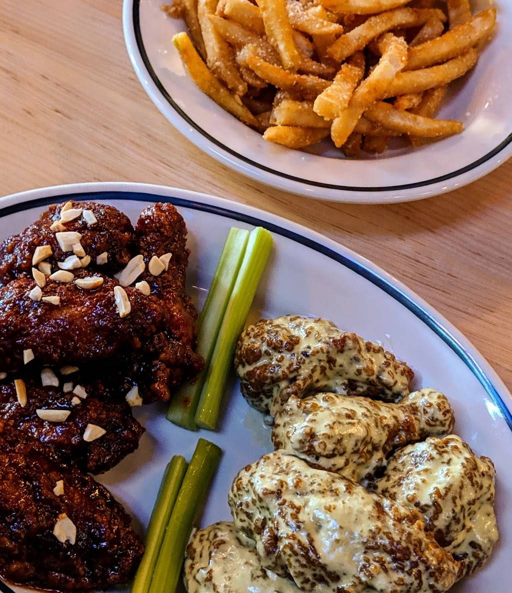 Hi Wings | restaurant | 2525 W Anderson Ln #135, Austin, TX 78757, USA | 5123349004 OR +1 512-334-9004