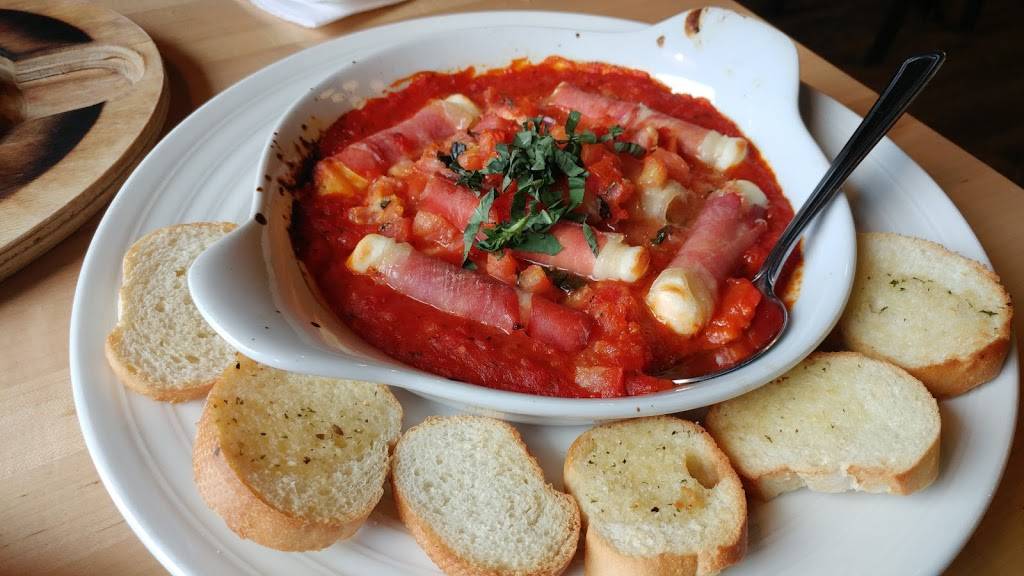 East Side Marios Waterloo (King) | restaurant | 450 King St N, Waterloo, ON N2J 2Z6, Canada | 5198868388 OR +1 519-886-8388